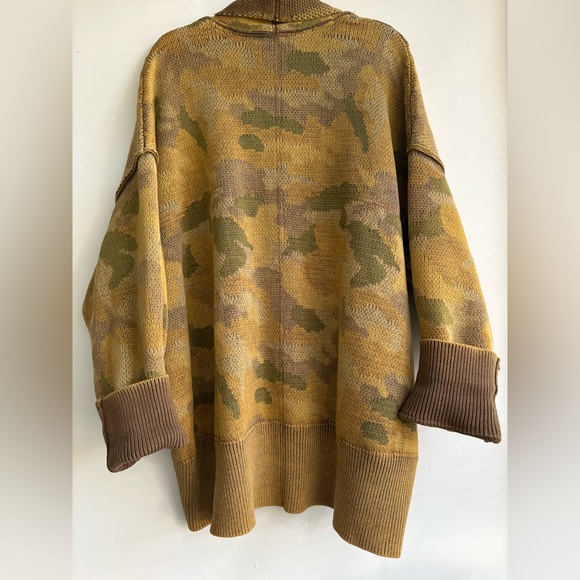 Free People Chamomile Pattern Cardi in Army Combo!🌟 - Picture 8 of 16